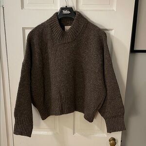 Babaa Jumper No 15 in oak color. One size. Made in Spain, 100% eco Spanish wool.